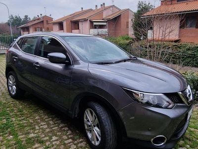 Usata Nissan Qashqai Acenta 110 CV (80 kW) 2015 Grigio SUV
