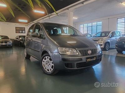 Usata Fiat Idea Dynamic 95 CV (69 kW) 2011 Grigio Monovolume