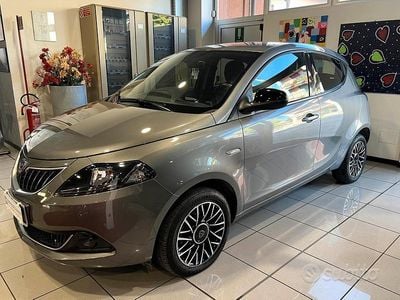 Usata Lancia Ypsilon S 69 CV (50 kW) 2024 Grigio Utilitaria