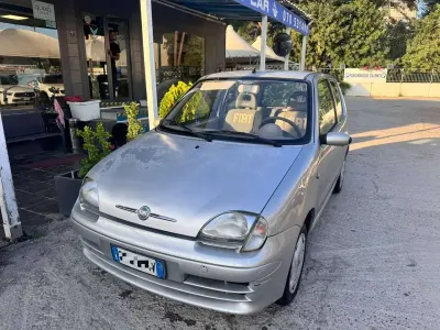 Usata Fiat 600 Active 54 CV (39 kW) 2006 Grigio Utilitaria
