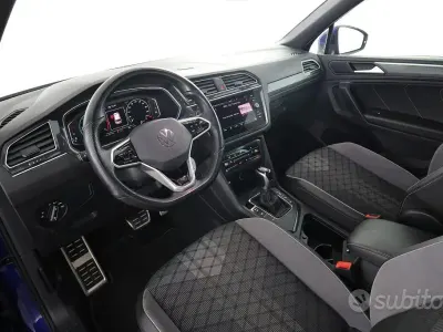 Usata VW Tiguan R-line 150 CV (110 kW) 2023 Blu SUV