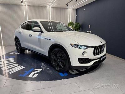 Usata Maserati Levante 350 CV (257 kW) 2021 Bianco SUV