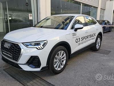 Bianco Usata 2024 Audi Q3 Sportback Business Plus SUV | 43.800 € (Buon prezzo)
