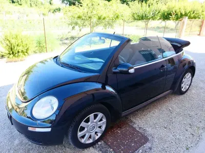 Usata VW New Beetle 105 CV (77 kW) 2006 Nero Utilitaria