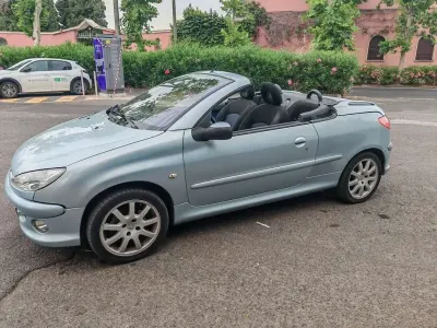 Usata Peugeot 206 CC 109 CV (80 kW) 2004 Cabrio