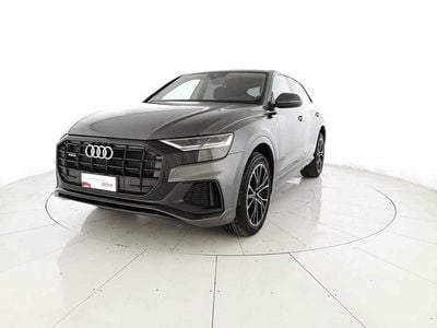 Usata Audi Q8 Sport 231 CV (169 kW) 2021 Grigio SUV