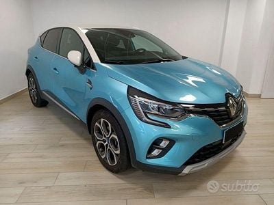 Usata Renault Captur Intens 159 CV (116 kW) 2020 Blu/azzurro SUV