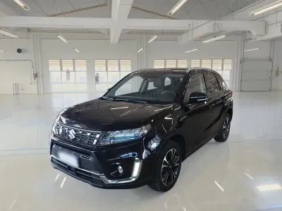 Usata Suzuki Vitara 102 CV (75 kW) 2023 Nero SUV