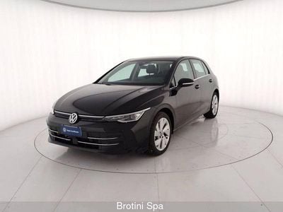 Usata VW Golf VIII Style 150 CV (110 kW) 2025 Nero metallizzato Utilitaria