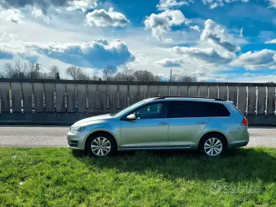 Usata VW Golf VII 110 CV (80 kW) 2015 Grigio Station wagon