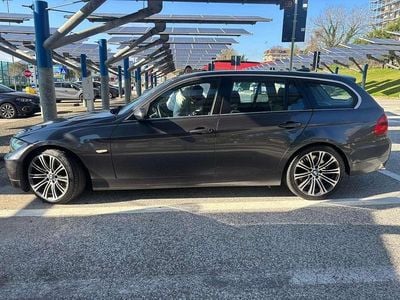 Begagnad BMW 330 231 HK (169 kW) 2006 Kombi