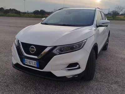 Używany Nissan Qashqai N-Connecta 116 KM (85 kW) 2021 Biały SUV