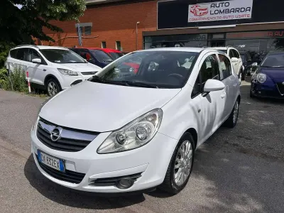 Usata Opel Corsa 80 CV (58 kW) 2009 Bianco Utilitaria