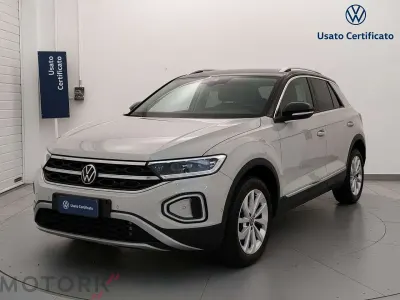 Usata VW T-Roc Style 150 CV (110 kW) 2023 Grigio SUV