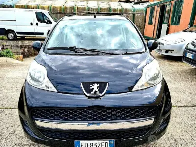 Usata Peugeot 107 68 CV (50 kW) 2010 Nero Utilitaria