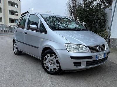 Usata Fiat Idea 80 CV (58 kW) 2008 Grigio Monovolume