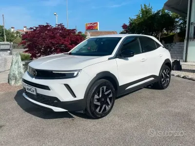 Usata Opel Mokka Elegance 101 CV (74 kW) 2023 Bianco SUV