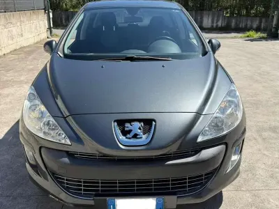 Usata Peugeot 308 Business-Line 90 CV (66 kW) 2009 Berlina