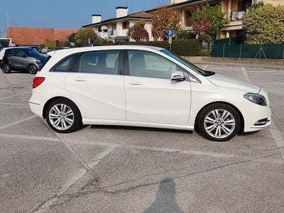 Usata Mercedes B180 2013 Bianco Monovolume
