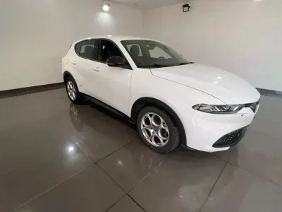 Usata Alfa Romeo Tonale Sprint 131 CV (96 kW) 2023 Bianco alfa SUV