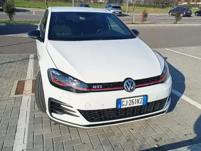 Usata VW Golf VII GTI 230 CV (169 kW) 2017 Berlina