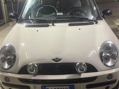 Usata Mini One D 75 CV (55 kW) 2004 Bianco Utilitaria