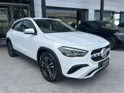 Usata Mercedes GLA200 Advanced 150 CV (110 kW) 2023 Bianco SUV