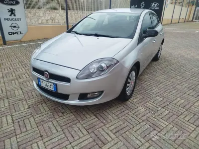 Usata Fiat Bravo Street 120 CV (88 kW) 2013 Grigio Utilitaria
