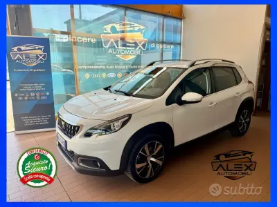 Usata Peugeot 2008 110 CV (80 kW) 2019 Bianco SUV