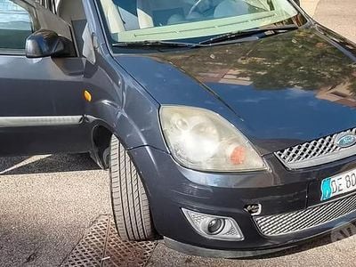 Usado Ford Fiesta 68 HP (50 kW) 2006 Citadino