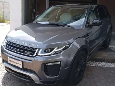 Usata Land Rover Range Rover evoque HSE Dynamic 150 CV (110 kW) 2017 Grigio SUV