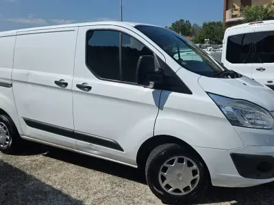 Usata Ford Transit Custom Trend 105 CV (77 kW) 2017 Bianco / pastello Furgone
