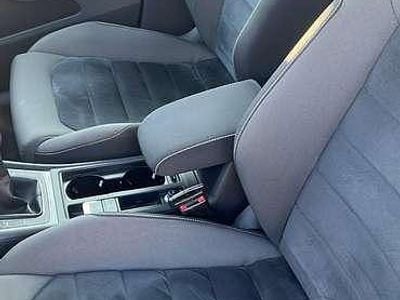 Usata VW Golf VII Highline 110 CV (80 kW) 2017 Berlina