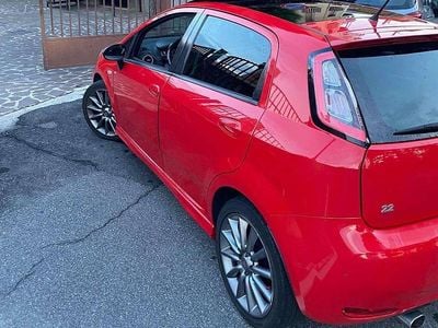 Usata Fiat Grande Punto Sport 105 CV (77 kW) 2012 Rosso Utilitaria