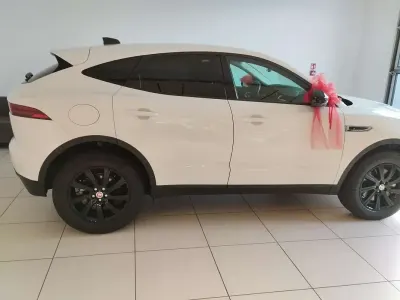 Begagnad Jaguar E-Pace R-Dynamic 200 HK (147 kW) 2019 SUV