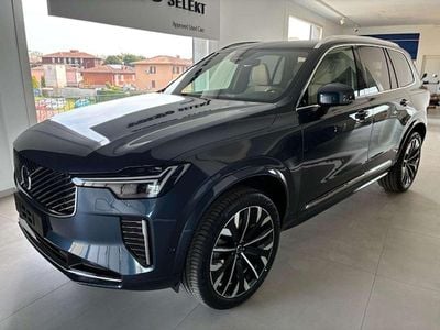 Nuova Volvo XC90 Plus 250 CV (183 kW) 2026 Denim blue SUV