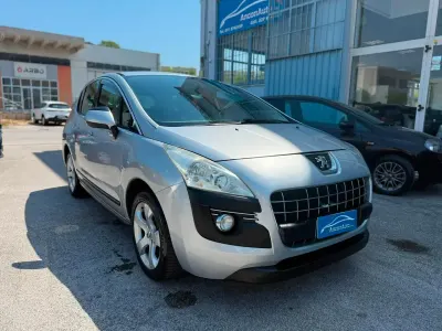 Usata Peugeot 3008 109 CV (80 kW) 2010 Argento Station wagon