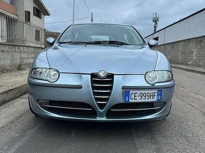 Occasion Alfa Romeo 147 120 PK (88 kW) 2003 Grijs Hatchback