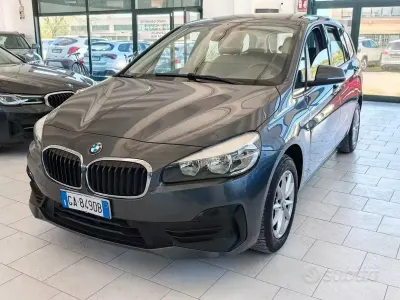 Usata BMW 216 Active Tourer Sport Line 116 CV (85 kW) 2020 Grigio Monovolume