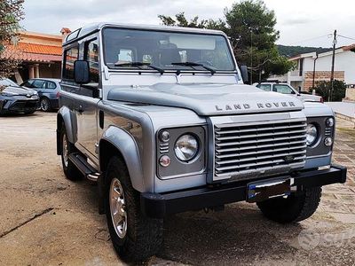 Occasion Land Rover Defender 122 ch (89 kW) 2011 Gris SUV