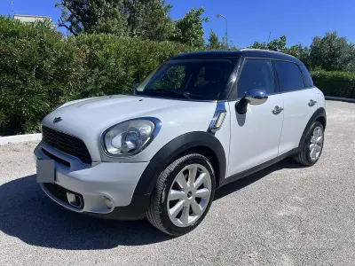 Usata Mini Cooper SD Countryman 143 CV (105 kW) 2012 Bianco SUV