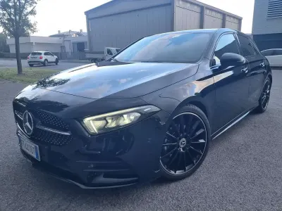 Usata Mercedes A180 Premium 116 CV (85 kW) 2019 Nero Berlina