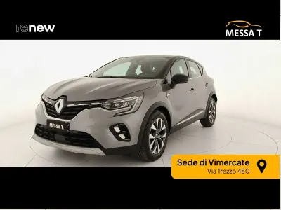 Usata Renault Captur Intens 160 CV (117 kW) 2021 Grigio SUV