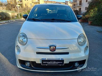 Usata Abarth 500 135 CV (99 kW) 2008 Bianco Utilitaria