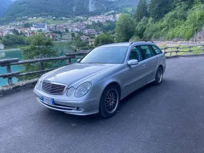 Usata Mercedes E280 Elegance 177 CV (130 kW) 2005 Grigio Station wagon