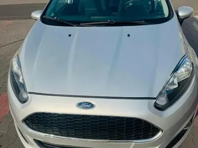 Usata Ford Fiesta 58 CV (42 kW) 2016 Grigio Utilitaria