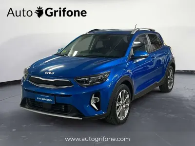 Usata Kia Stonic Style 101 CV (74 kW) 2023 Blu/azzurro SUV
