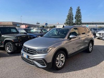 Usata VW Tiguan Allspace Life 150 CV (110 kW) 2022 Argento SUV