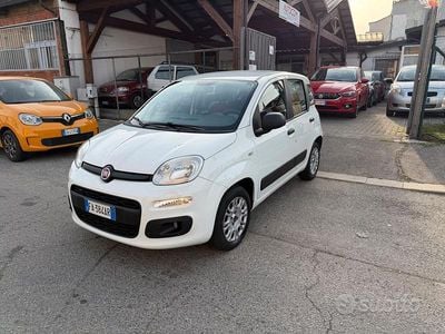 Usata Fiat Panda Lounge 69 CV (50 kW) 2015 Bianco Utilitaria
