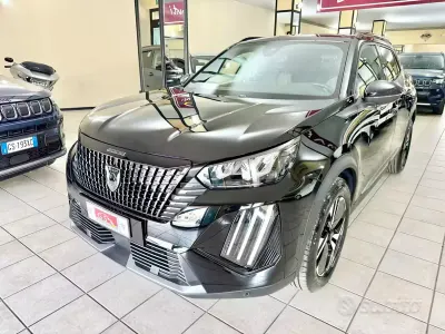 Usata Peugeot 2008 Allure 101 CV (74 kW) 2025 Nero SUV